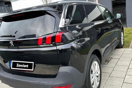 Peugeot 5008 157.000 km 11.400 &euro; Frankfurt 60386
