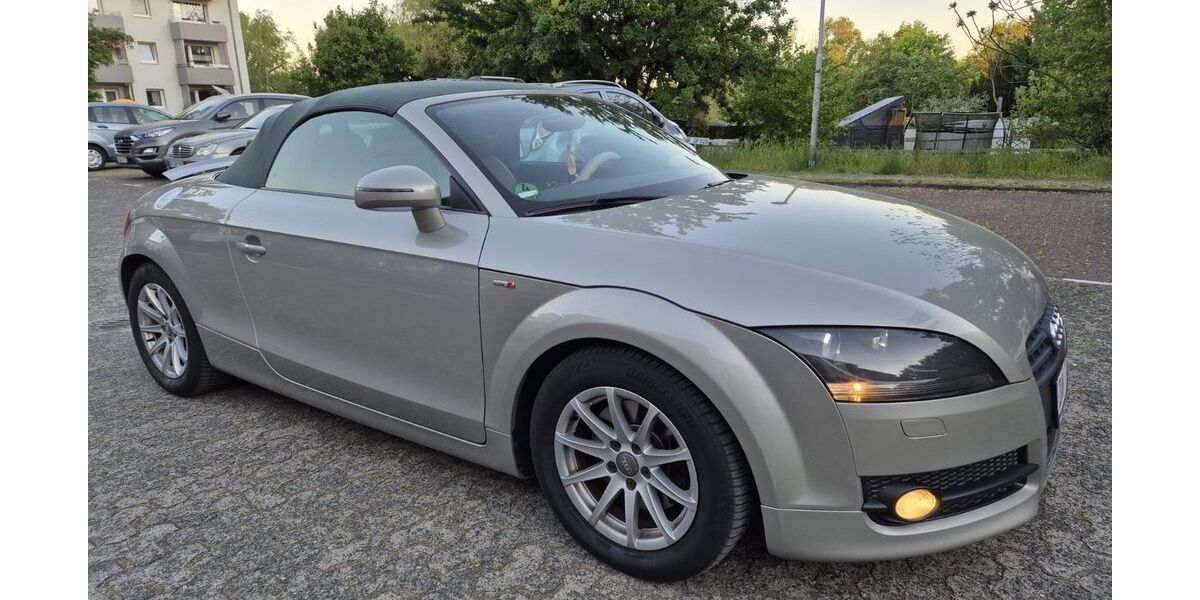 Audi TT 220.000 km 8.600 &euro; Langen 63225