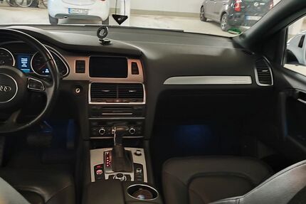 Audi Q7 140.000 km 18.300 &euro; Bad Vilbel 61118