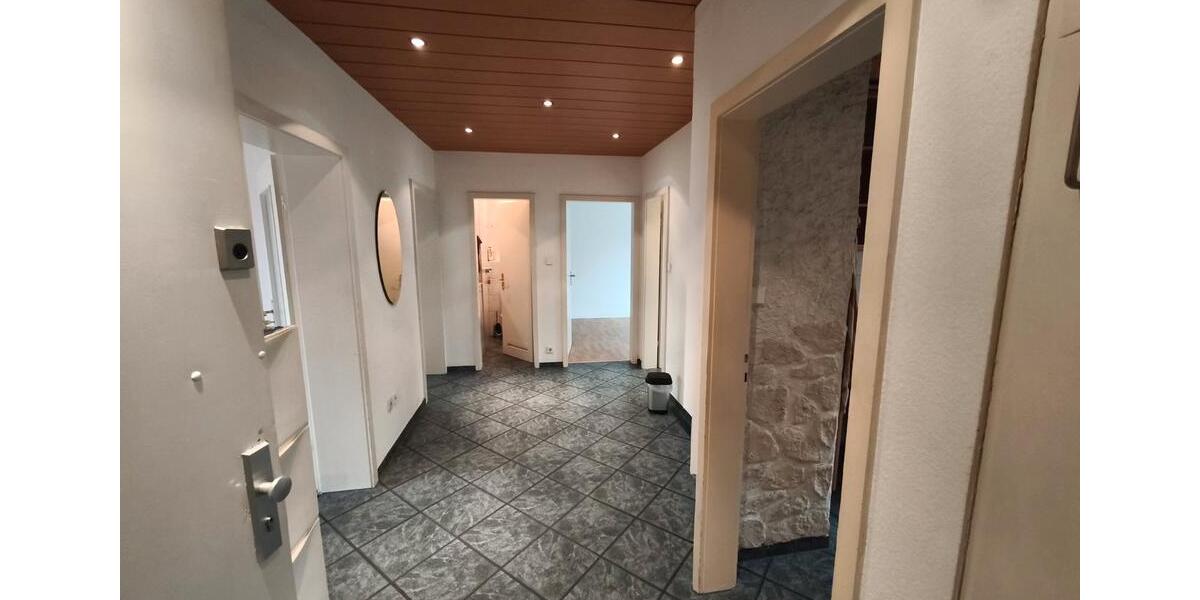 Etagenwohnung Frankfurt am Main Nord-West - 3 Zimmer, 88 m&sup2;, 1.350&euro; | Angebot:26130141
