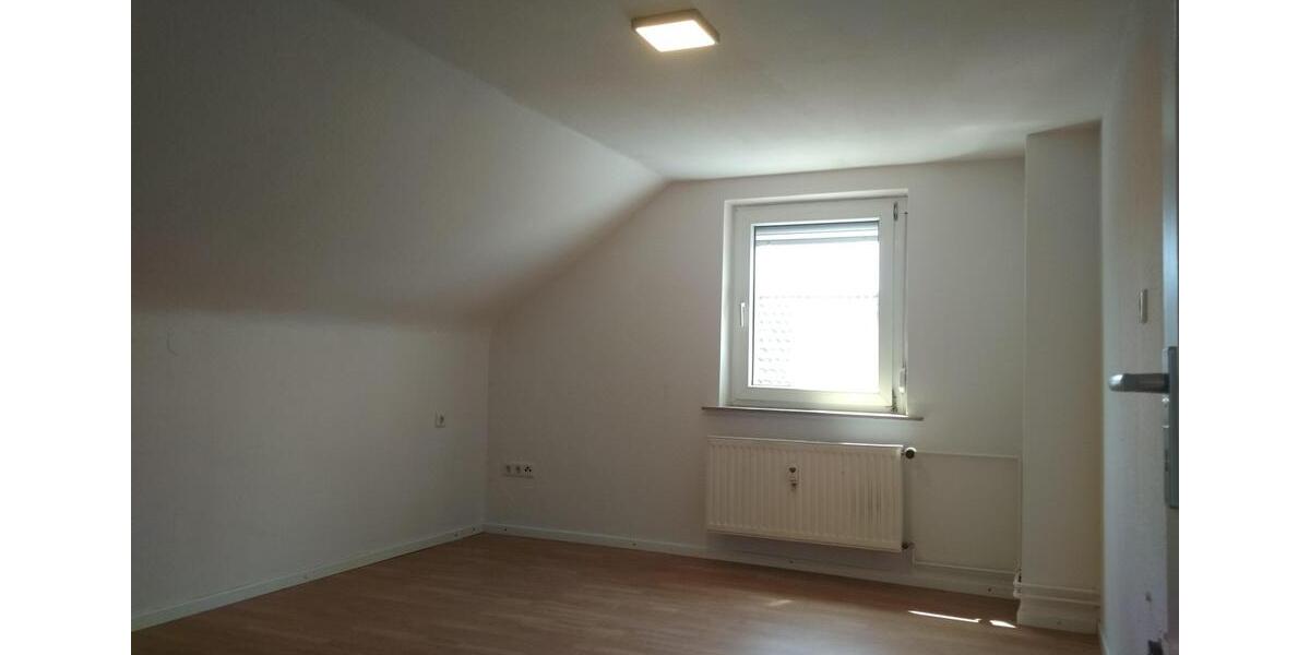 Dachgeschoßwohnung Alzenau - 2 Zimmer, 45 m&sup2;, 500&euro; | Angebot:25750711