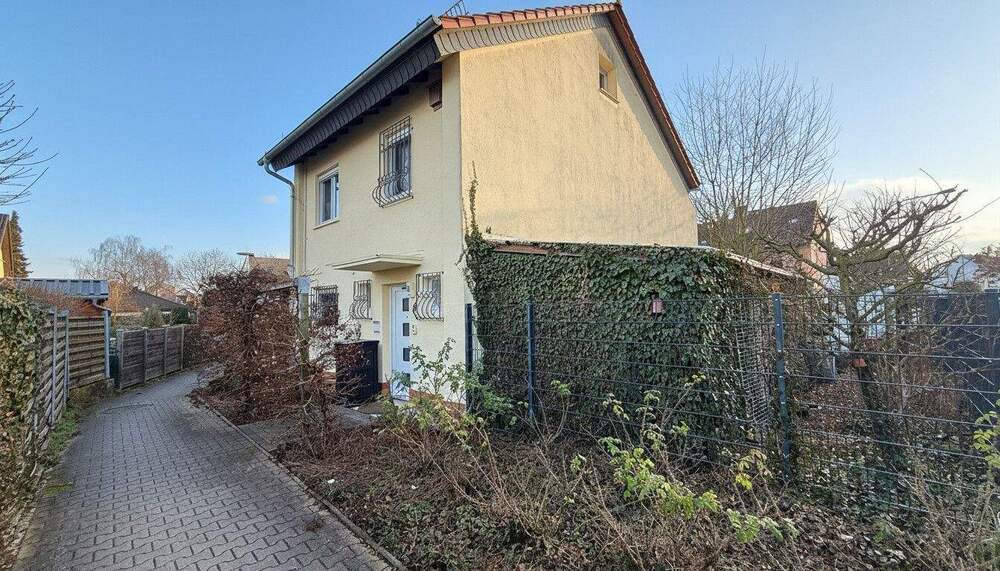 Reihenendhaus Frankfurt am Main Nieder-Erlenbach - 5 Zimmer, 119 m&sup2;, 450.000&euro; | Angebot:25815008