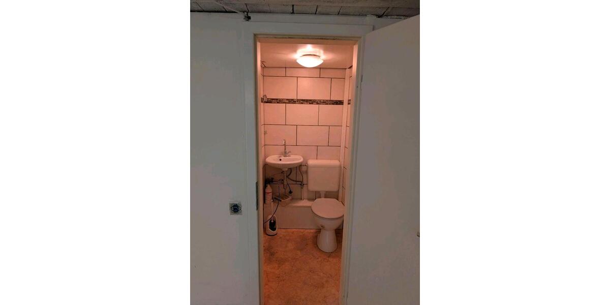 Etagenwohnung Frankfurt am Main Nord-West - 1 Zimmer, 10 m&sup2;, 400&euro; | Angebot:26577775
