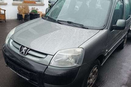 Peugeot Partner 253.426 km 2.950 &euro; Offenbach 63071