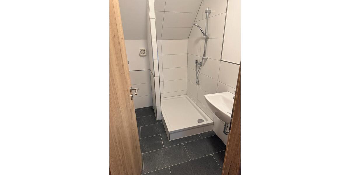 Etagenwohnung Büttelborn - 6 Zimmer, 93 m&sup2;, 1.250&euro; | Angebot:25379359