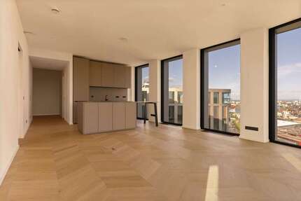 Wohnung zum Mieten in Frankfurt am Main 3.210 € 107.05 m² 3 zimmer