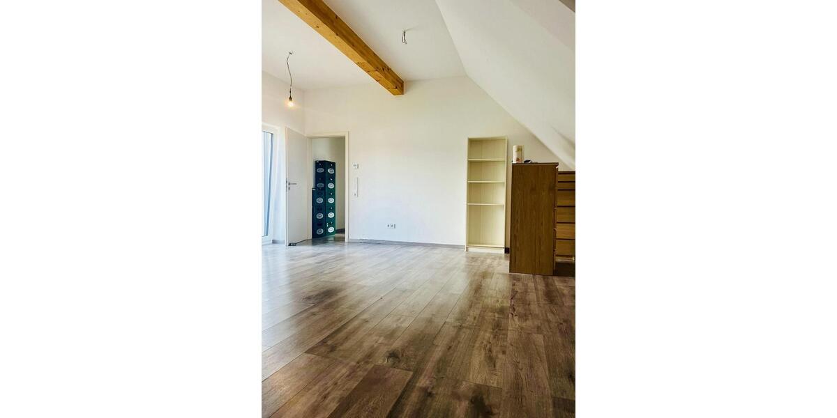 Etagenwohnung Frankfurt am Main Bergen-Enkheim - 3 Zimmer, 110 m&sup2;, 1.850&euro; | Angebot:26075351