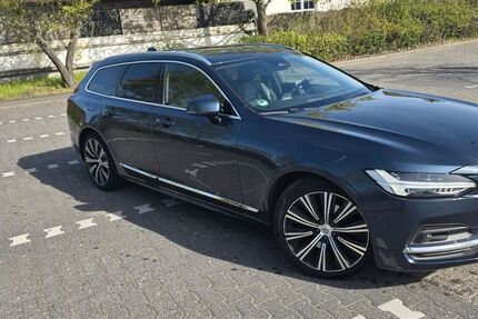 Volvo V90 290.000 km 17.900 &euro; Griesheim 64347