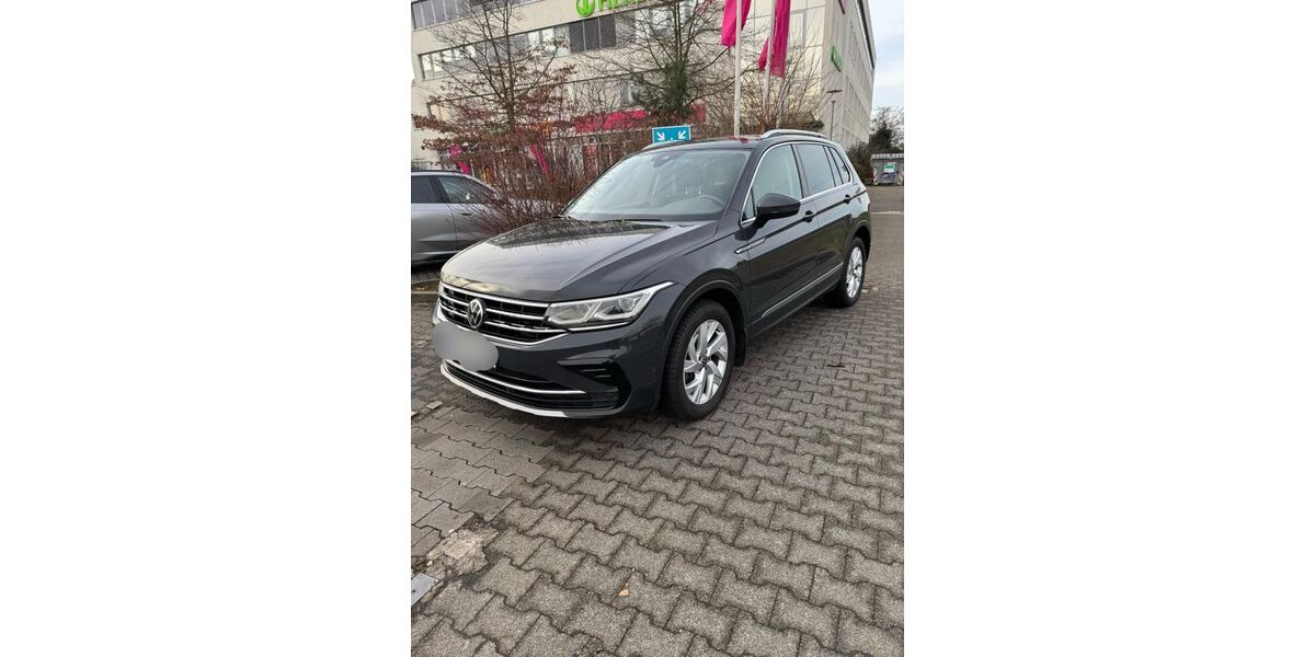 VW Tiguan 111.200 km 26.900 &euro; Darmstadt 64293