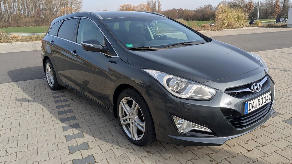 Hyundai i40 125.000 km 8.000 &euro; Darmstadt 64287