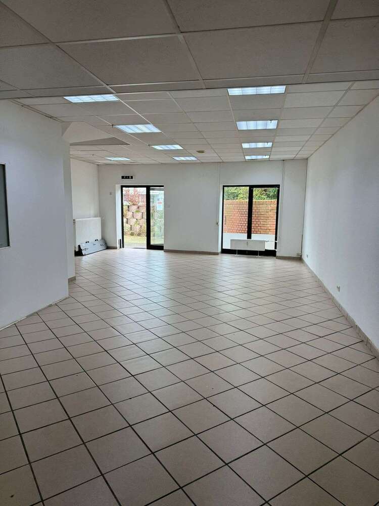 Einzelhandel in Neuberg 690 € 99 m²