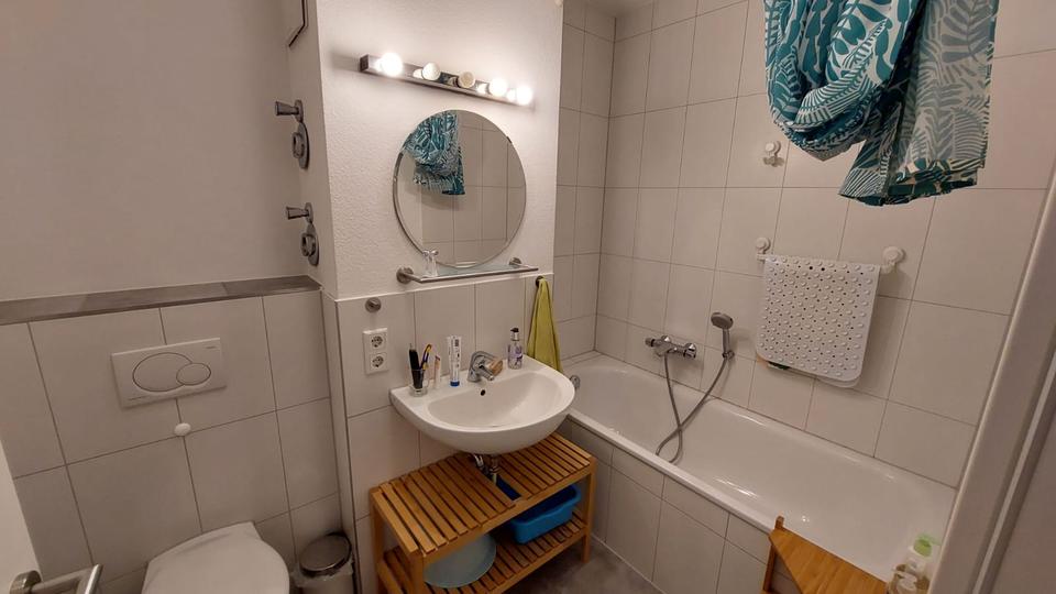 Erdgeschoßwohnung Frankfurt am Main Nord-West - 3 Zimmer, 77 m&sup2;, 2.000&euro; | Angebot:26395125