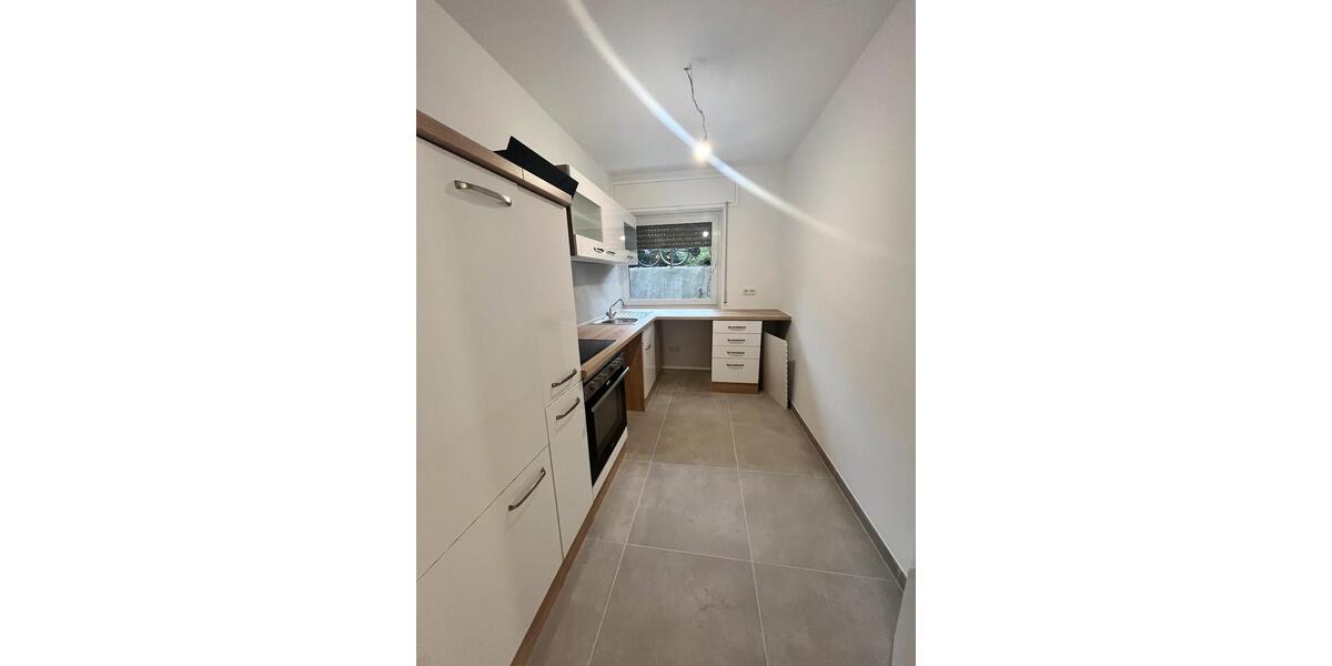 WeihnachtsAktion** Erste Kaltmiete frei**Saniert und bereit für den Einzug 3 zimmer