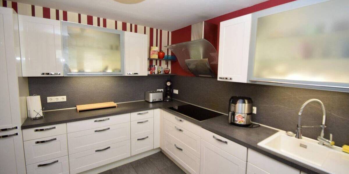 Eigentumswohnung im 4.OG eines Mehrfamilienhauses 3 zimmer