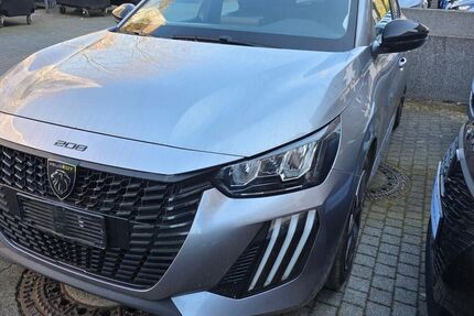 Peugeot 208 22.064 km 14.880 &euro; Rüsselsheim 65428