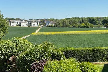 Haus Frankfurt am Main Bonames - 5 Zimmer, 138 m&sup2;, 2.000&euro; | Angebot:24312713