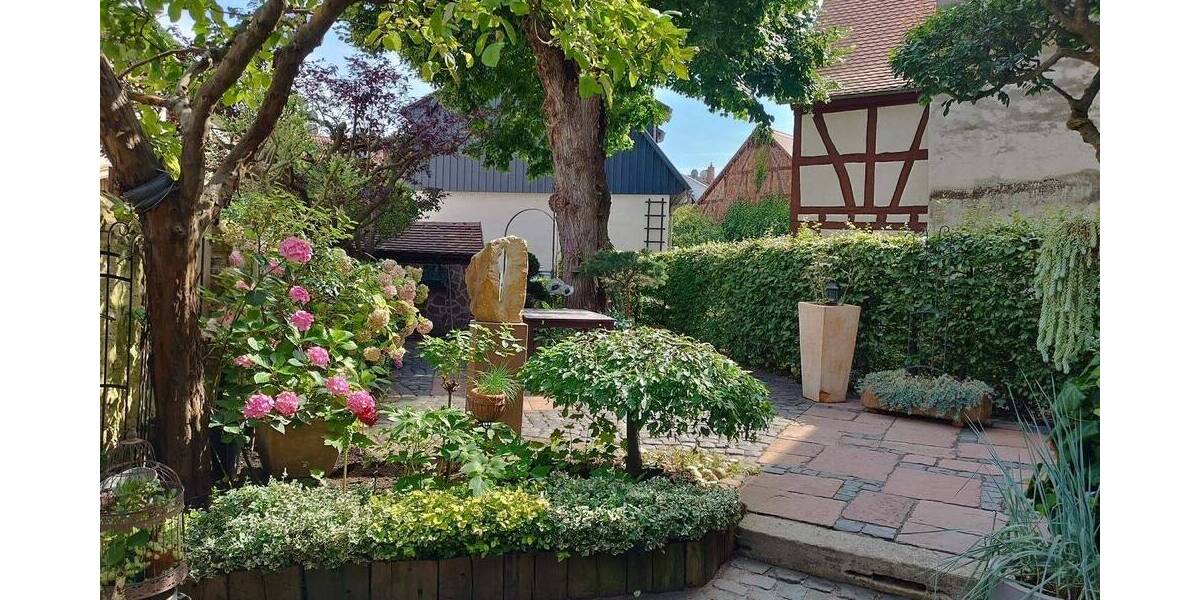 Doppelhaushälfte Babenhausen - 7 Zimmer, 240 m&sup2;, 695.000&euro; | Angebot:25779400