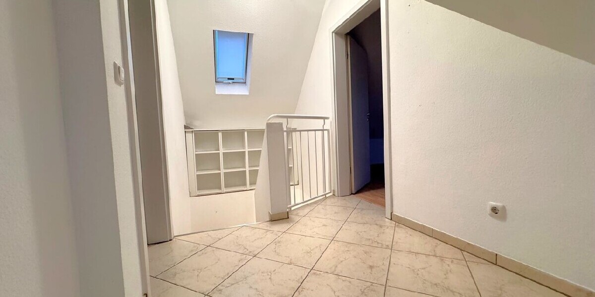 albero:) Wohnen mit Weitblick - direkt am Feldrand - Maisonettenwohnung Seligenstadt | Angebot:27156515