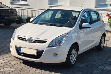 Hyundai i20 135.000 km 2.999 &euro; Mühlheim am Main 63165