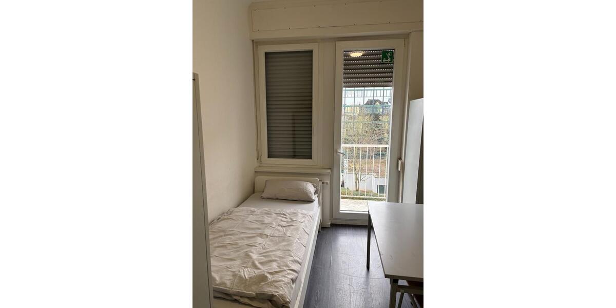 Etagenwohnung Frankfurt am Main Rödelheim - 3 Zimmer, 30 m&sup2;, 750&euro; | Angebot:25394764