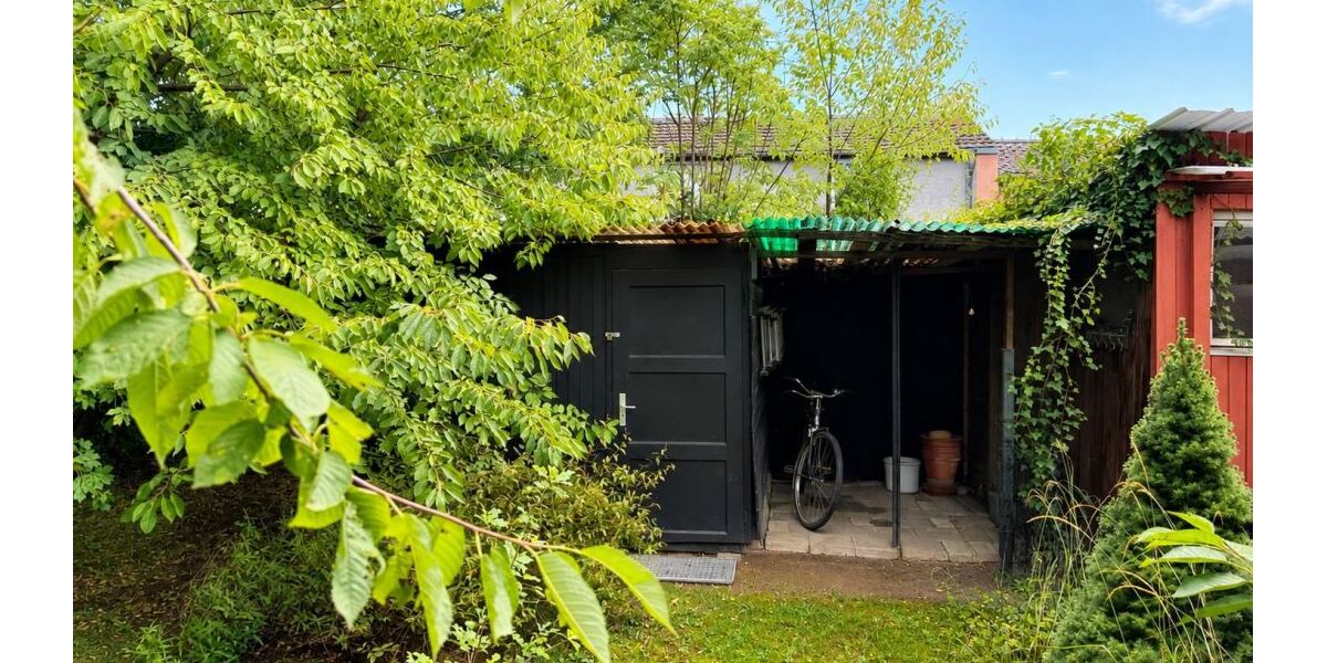Gepflegtes Reihenmittelhaus mit eingewachsenem Garten am Frankfurter Berg - Erbbaurecht - Reihenhaus Frankfurt am Main Eschersheim | Angebot:27330210