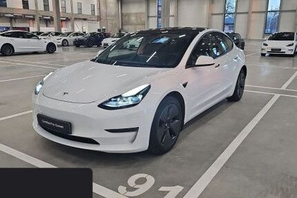 Tesla Model 3 40.940 km 30.700 &euro; Hanau 63457