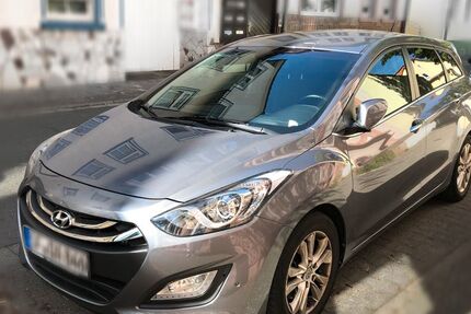 Hyundai i30 166.000 km 9.850 € Bad Homburg 61352