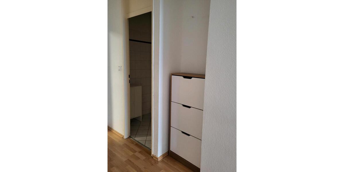 Etagenwohnung Frankfurt am Main Eschersheim - 2 Zimmer, 67 m&sup2;, 670&euro; | Angebot:26410130