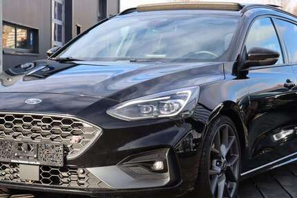 Ford Focus 132.301 km 16.450 &euro; Flörsheim am Main 65439