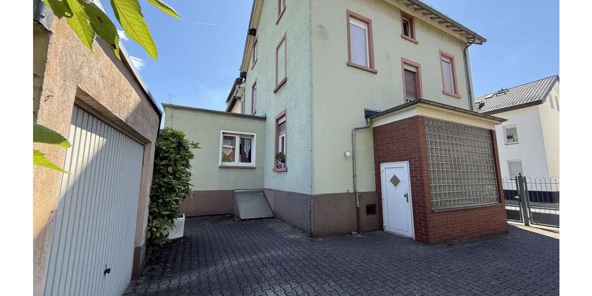 Einfamilienhaus Frankfurt am Main Schwanheim - 12 Zimmer, 237 m&sup2;, 698.000&euro; | Angebot:27161621