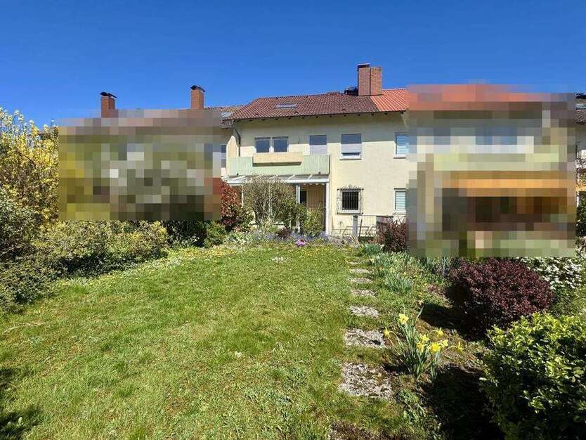 Haus zum Kaufen in Eschborn 660.000 € 134.28 m²