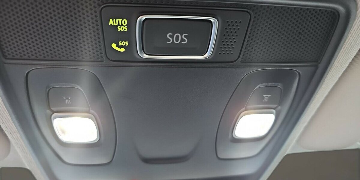 Renault Clio Experience Navi, Scheckheft Rate 115,- 74.919 km 12.590 &euro; Schwalbach/Taunus 65824