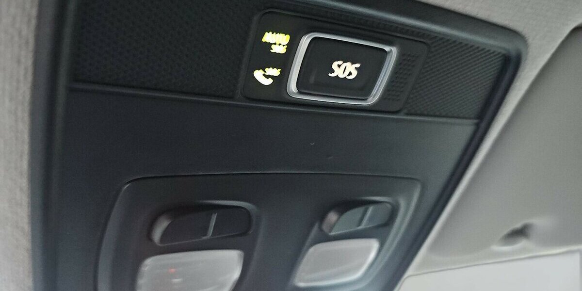 Renault Clio Zen Rate 135,- 21.949 km 13.750 &euro; Schwalbach/Taunus 65824