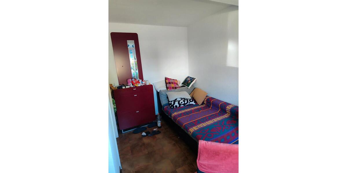 Erdgeschoßwohnung Frankfurt am Main Schwanheim - 2 Zimmer, 10 m&sup2;, 350&euro; | Angebot:26368497
