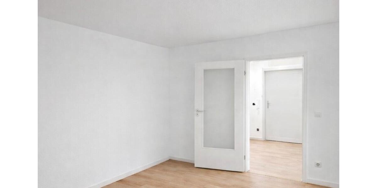 Möblierte Apartment mit großer Terrasse und Frankfurt-Nied 1 zimmer