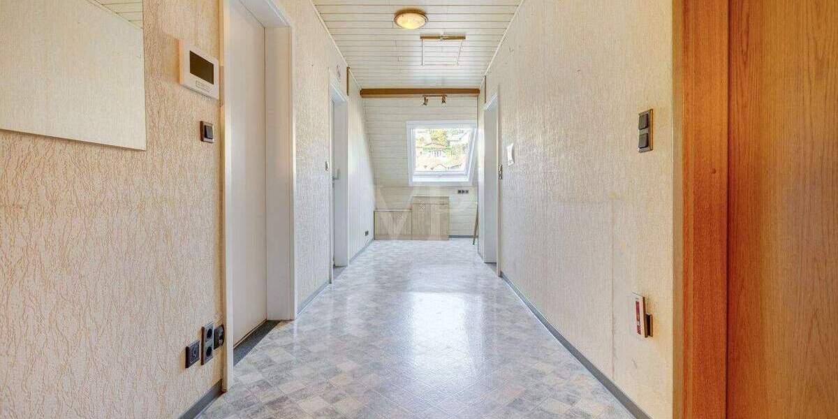 Einfamilienhaus Eppstein Vockenhausen - 1 Zimmer, 284 m&sup2;, 850.000&euro; | Angebot:25800934