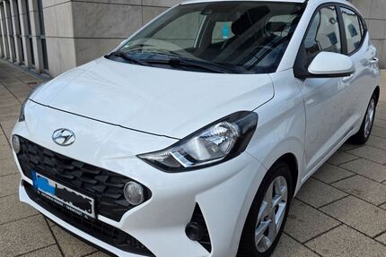 Hyundai i10 61.308 km 10.000 &euro; Mörfelden-Walldorf 64546