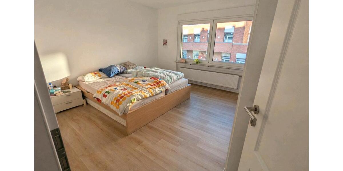 Etagenwohnung Frankfurt am Main Ginnheim - 3 Zimmer, 90 m&sup2;, 1.485&euro; | Angebot:26537438