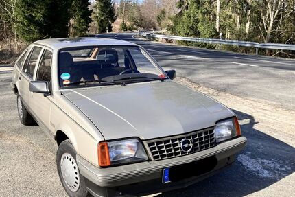 Opel Ascona 119.000 km 3.900 &euro; Schmitten 61389