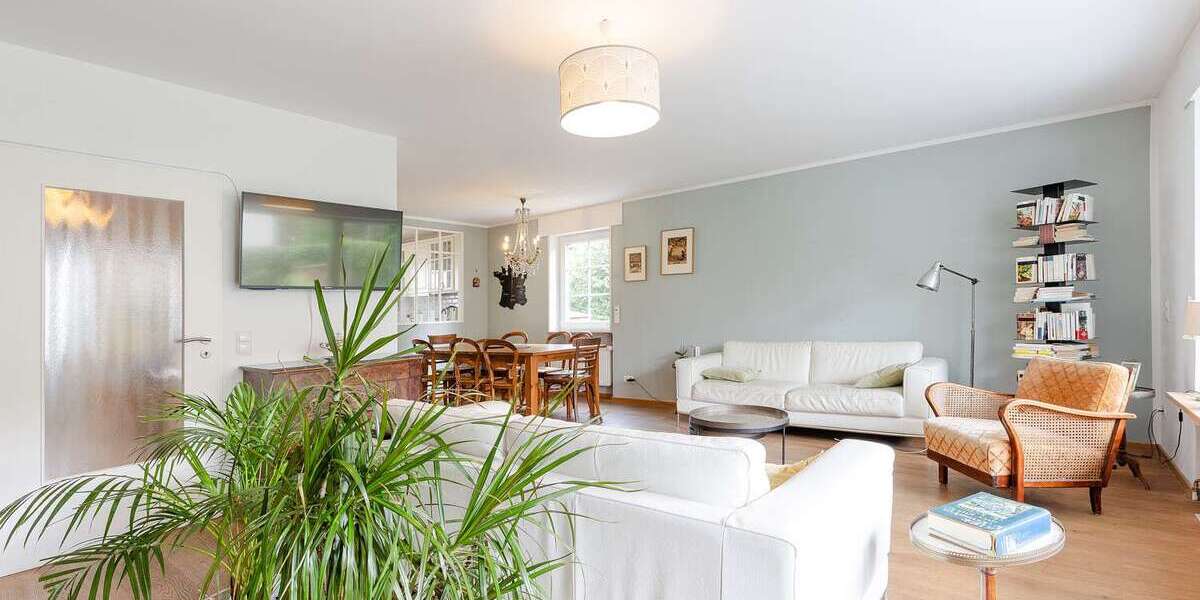 Haus zum Kaufen in Frankfurt am Main 1.050.000 € 160.08 m² 7 zimmer