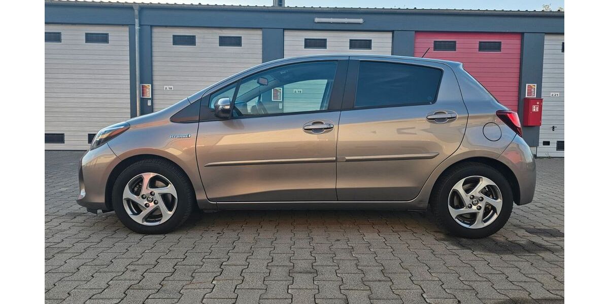Toyota Yaris 60.873 km 11.600 &euro; Offenbach am Main 63073