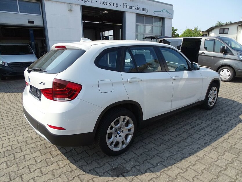 BMW X1 1.8l i sDrive, Steptronic, Sitzheizung, PDC hin 154.921 km 8.690 € Rodgau 63110