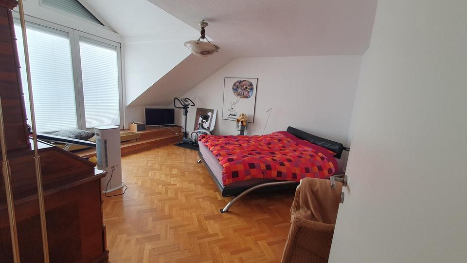 Maisonettenwohnung Frankfurt am Main Innenstadt 3 - 5.5 Zimmer, 168 m&sup2;, 2.650&euro; | Angebot:25647144