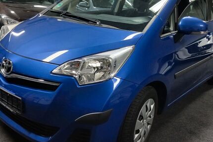 Toyota Verso-S 82.800 km 7.770 &euro; Rüsselsheim 65428