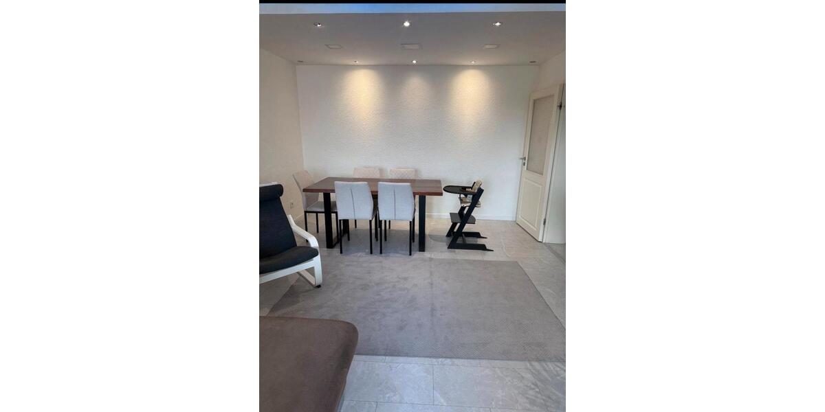 Etagenwohnung Bruchköbel - 3 Zimmer, 83 m&sup2;, 268.000&euro; | Angebot:26940632