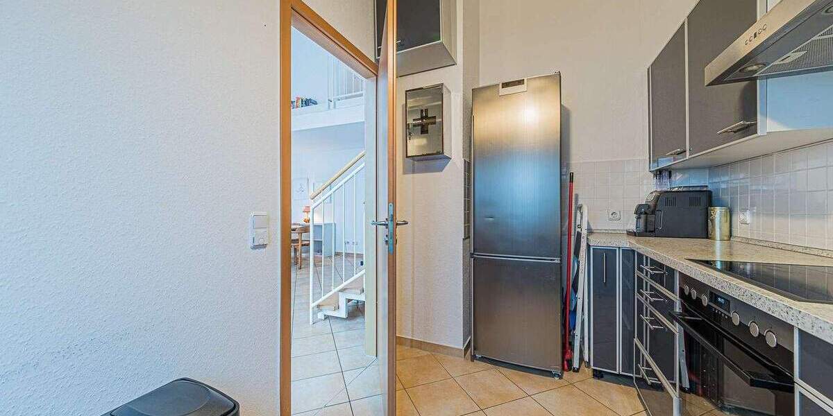 Etagenwohnung Frankfurt am Main Nied - 4 Zimmer, 110 m&sup2;, 2.450&euro; | Angebot:25727283