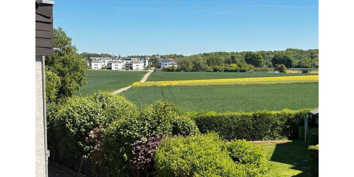 Reihenhaus Frankfurt am Main Bonames - 4.5 Zimmer, 138 m&sup2;, 2.000&euro; | Angebot:26048024