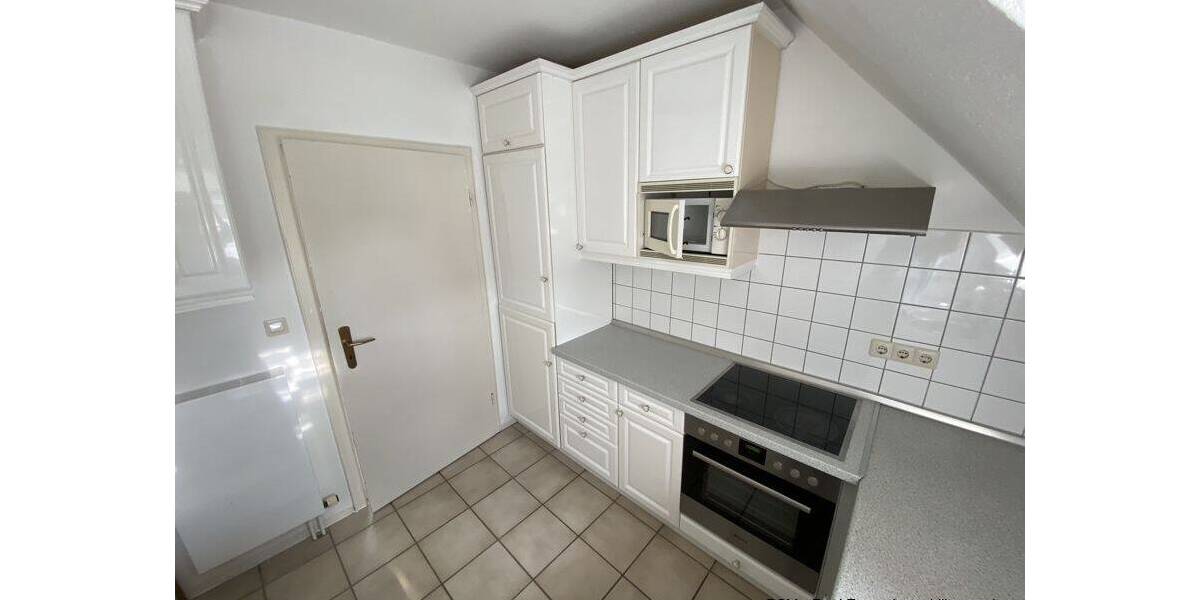 Etagenwohnung Rosbach von der Höhe Rodheim - 2 Zimmer, 72 m&sup2;, 950&euro; | Angebot:26927533