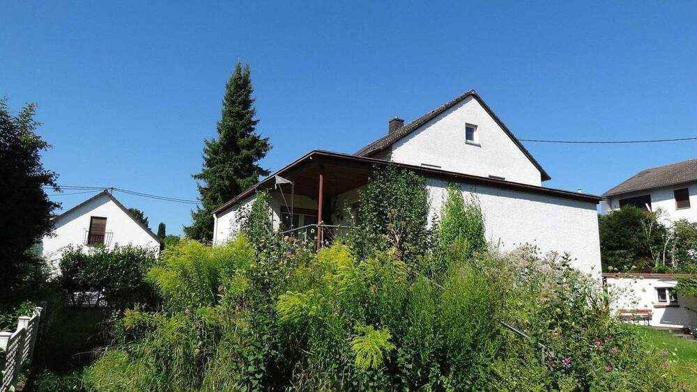 Großzügiges Grundstück (963 qm) mit freistehendem Einfamilienhaus & Einliegerwohnung zimmer