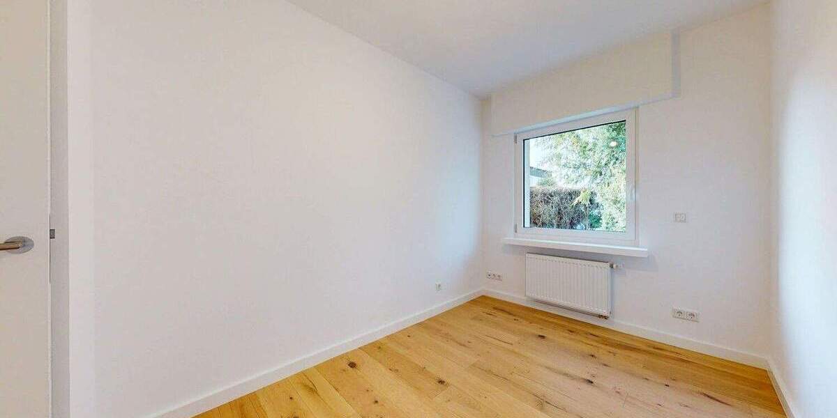 Einfamilienhaus Frankfurt am Main Niederursel - 3 Zimmer, 137 m&sup2;, 1.080.000&euro; | Angebot:25050479